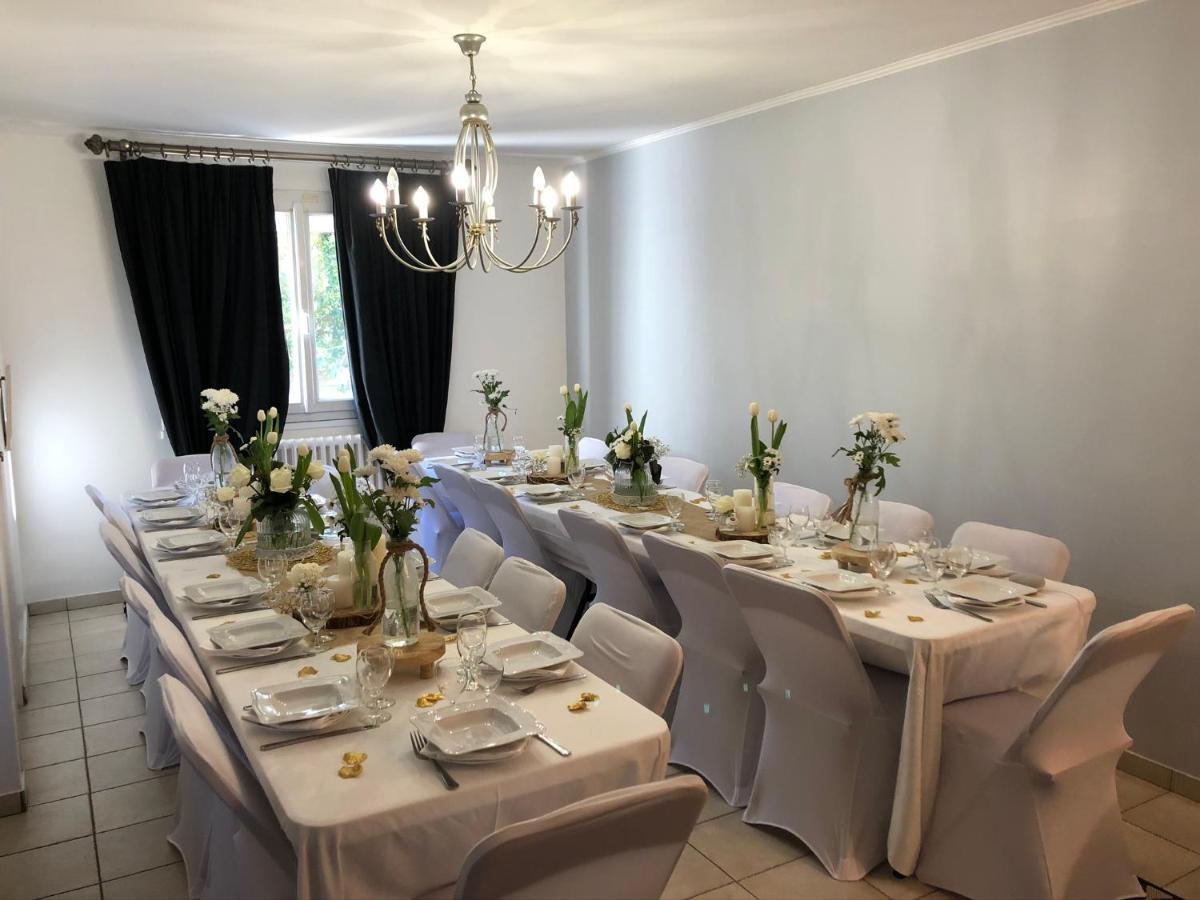 Bed and Breakfast Le Relais De Pierre Arpajon Exterior foto